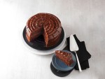 MADEMOISELLE DESSERTS Pre Cut Alabama Chocolate Fudge Cake