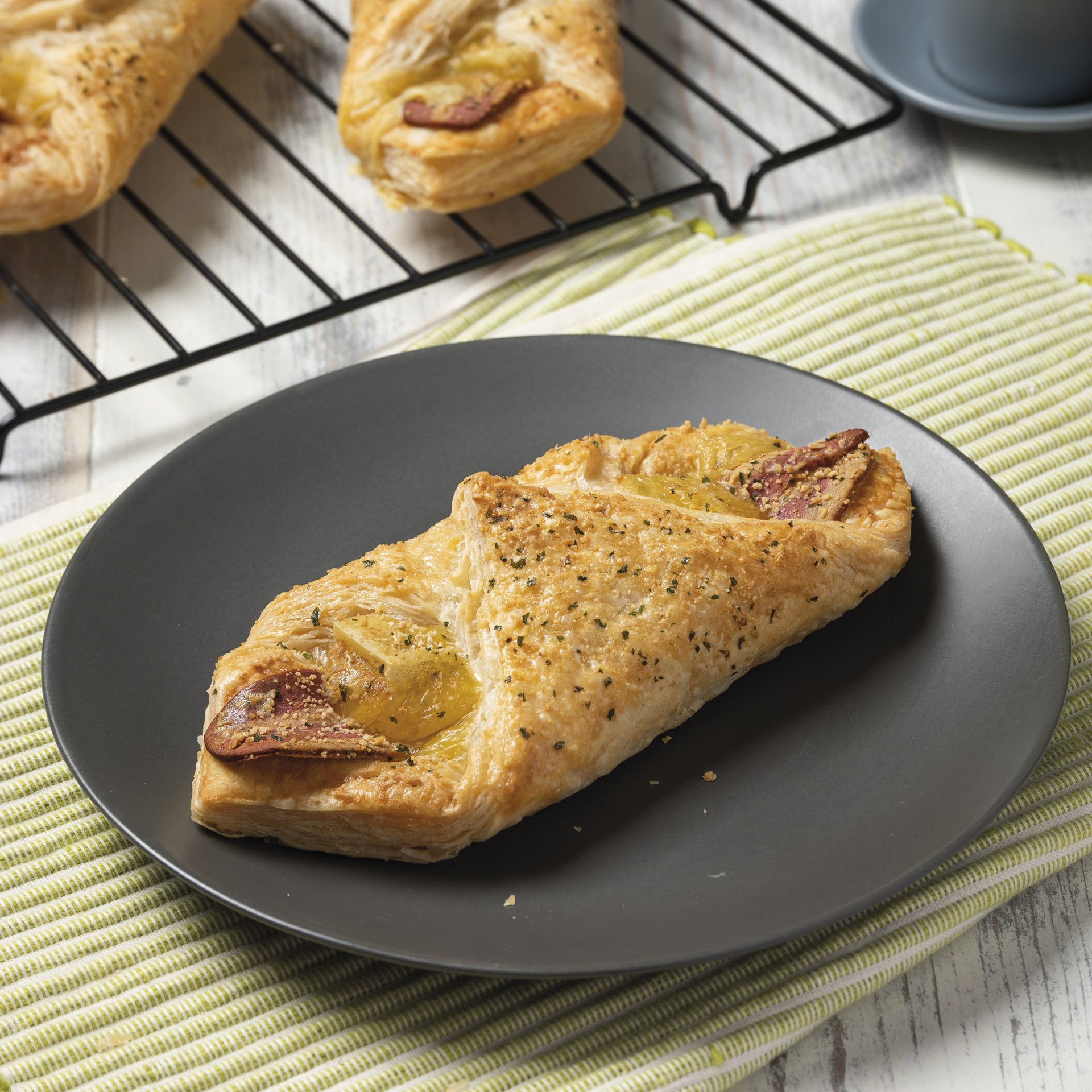 PROPER CORNISH Vegan Bacon & Cheese Turnover