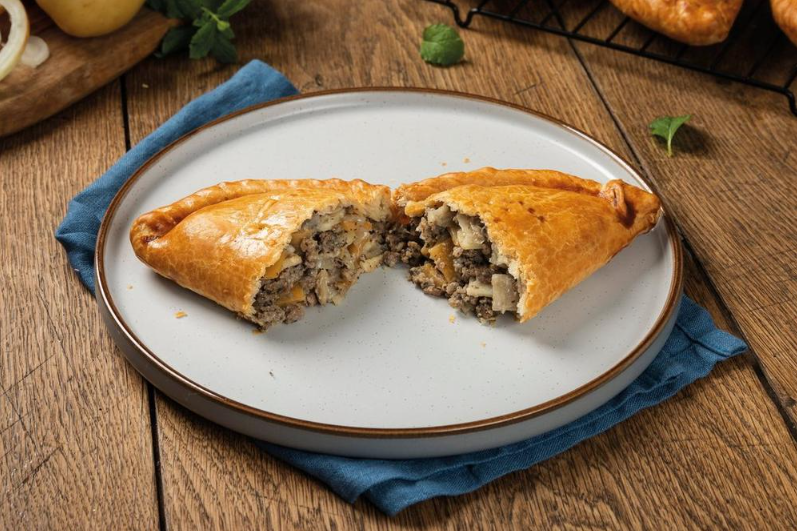 Bulk Buy PROPER CORNISH Lamb & Mint Pasties Wholesale | KFF