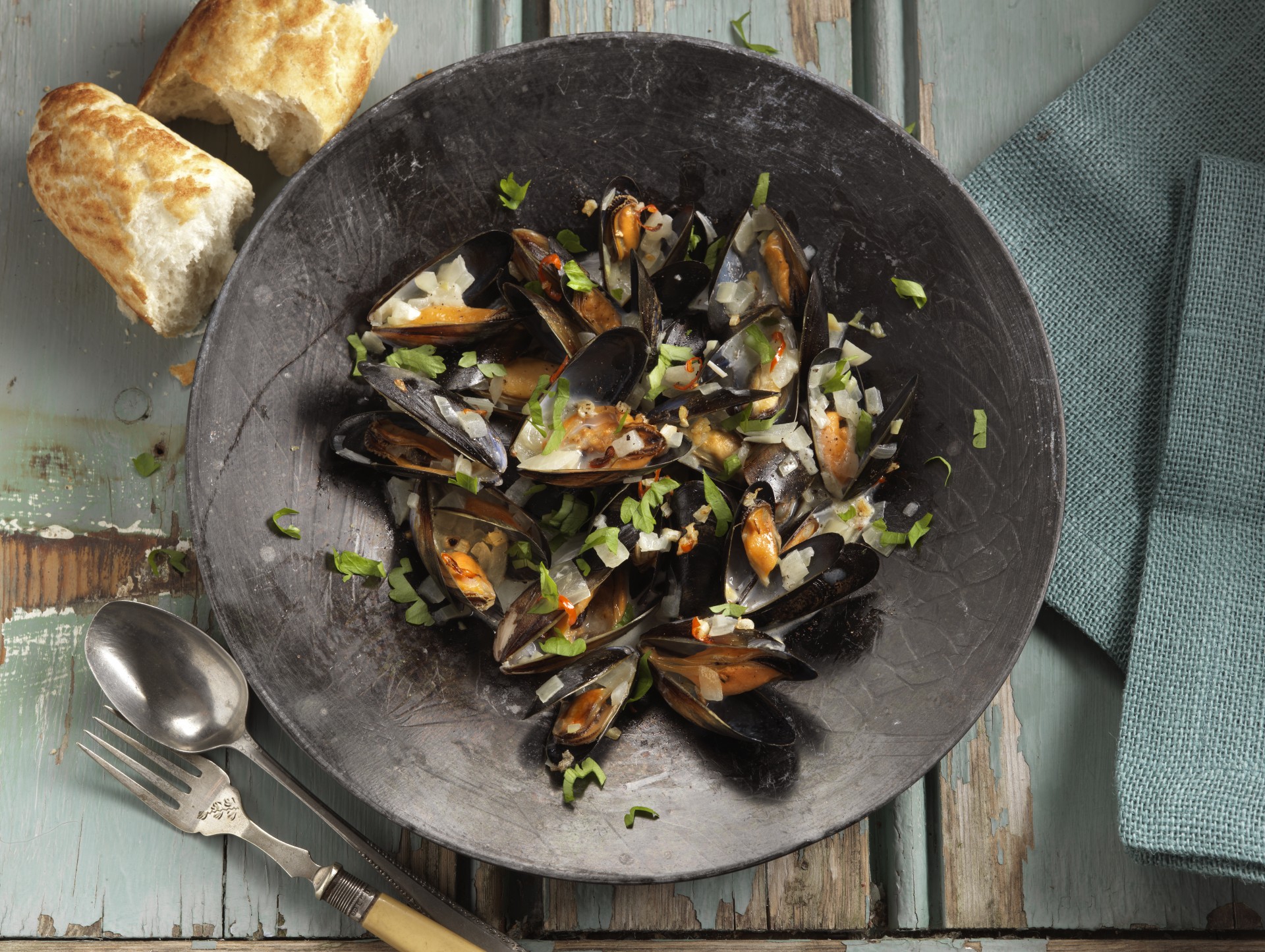 Bulk Buy Natural Mussels Wholesale KFF