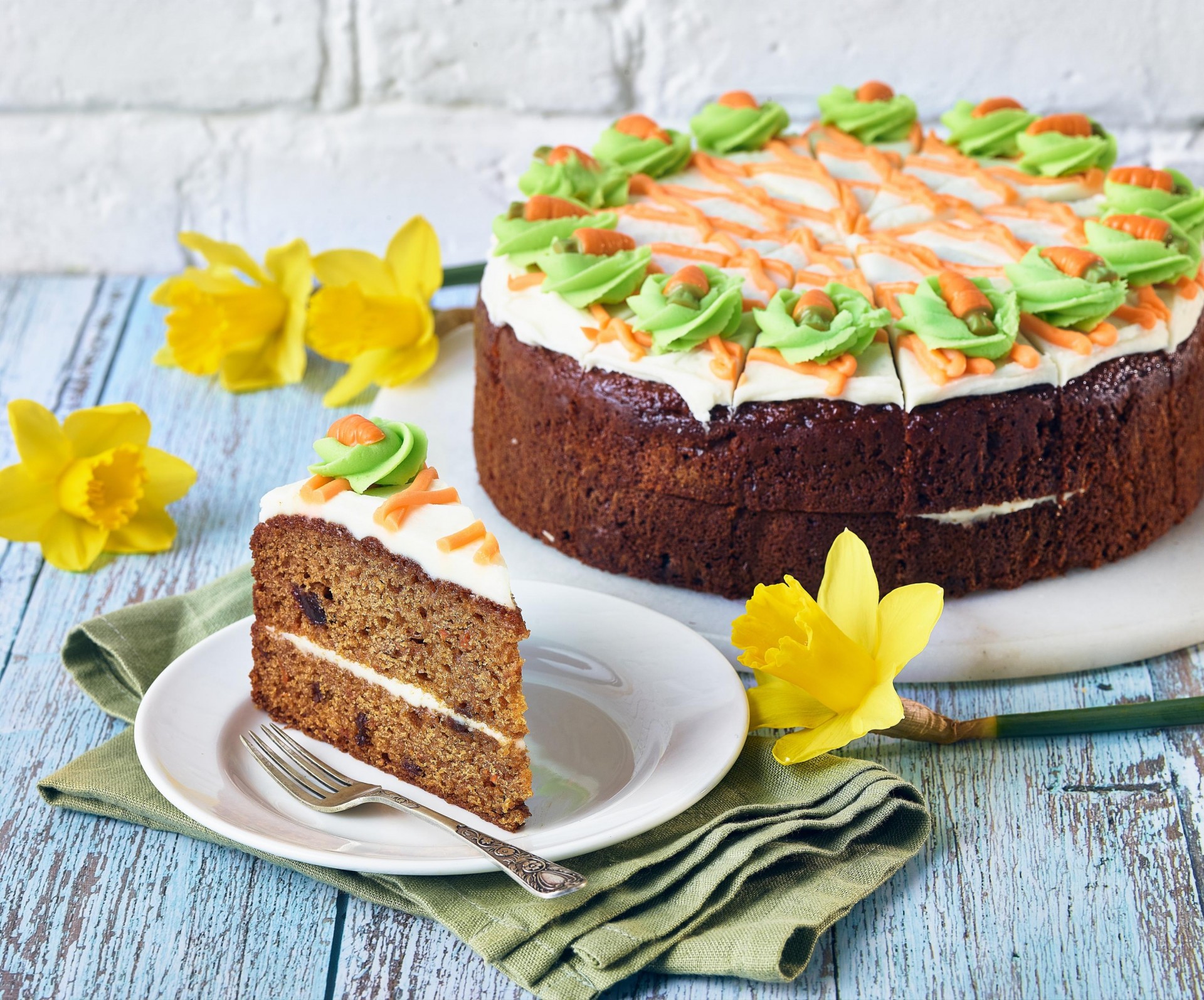 LOVE HANDMADE CAKE Easter Carrot Patch Cake