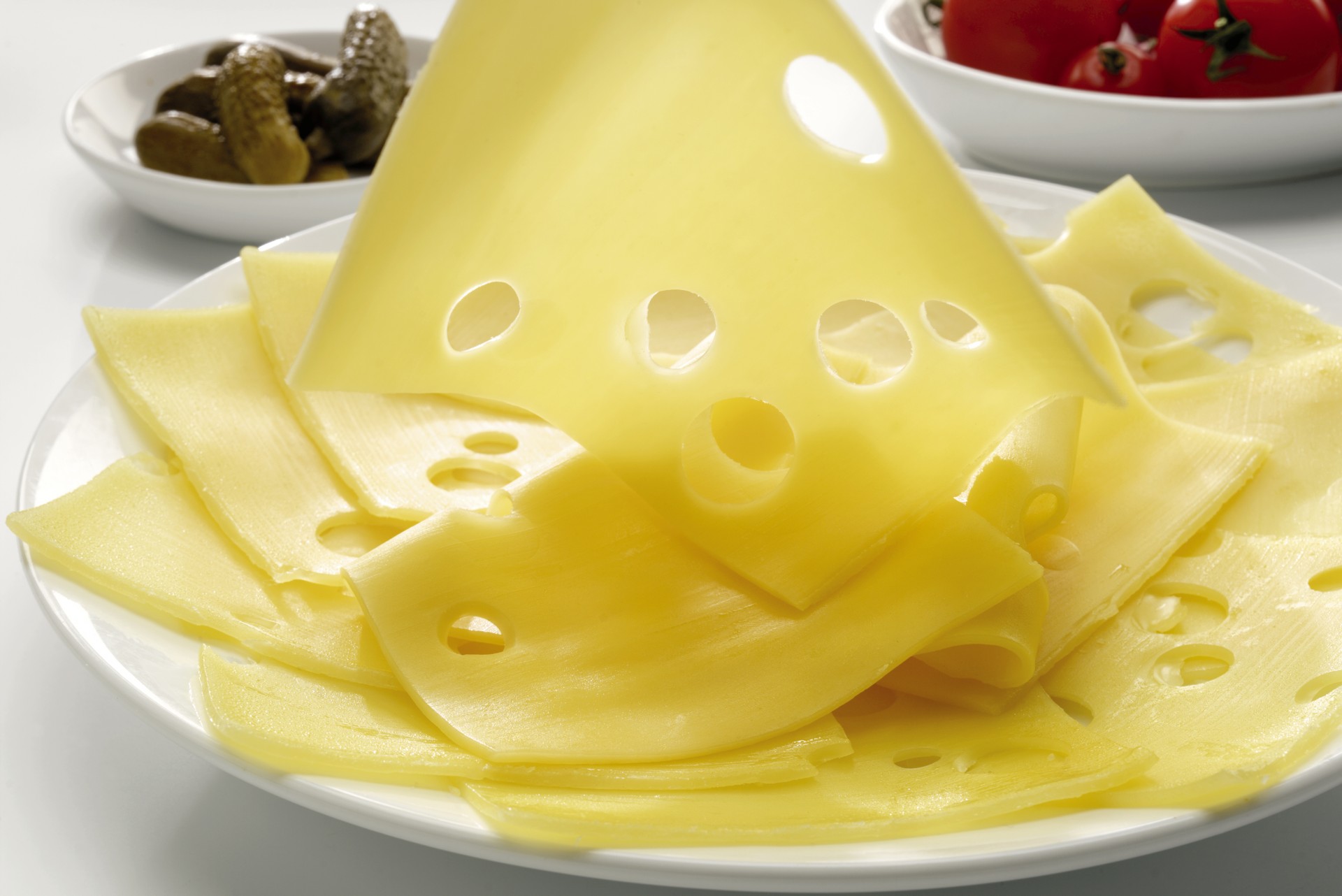 Bulk Buy Emmental Slices Wholesale KFF