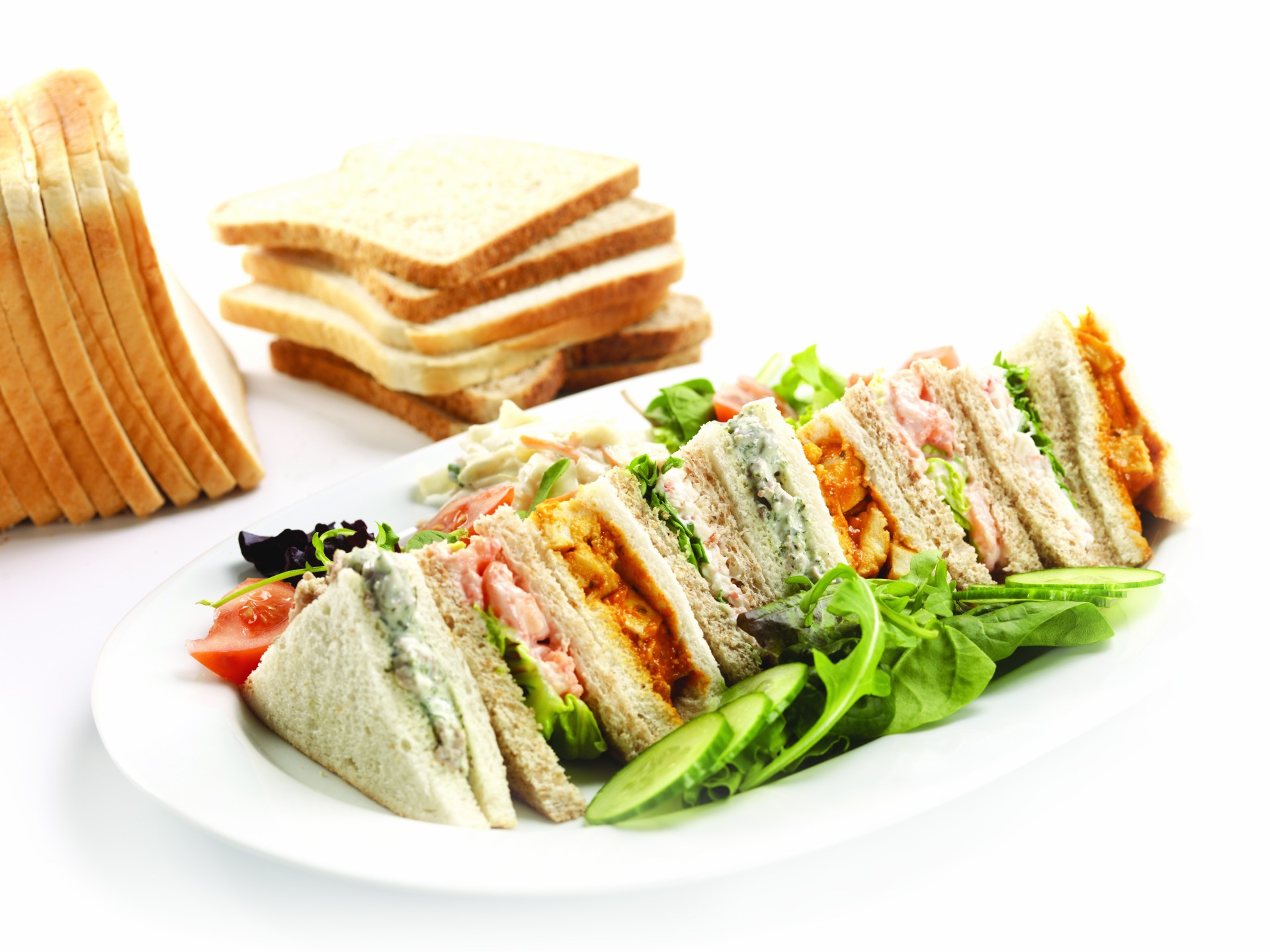 KARA Medium Sliced White Loaf