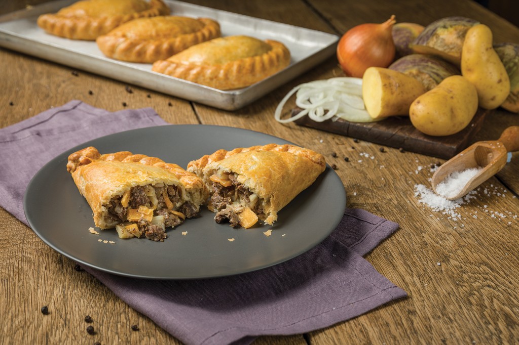 PROPER CORNISH Steak Pasties