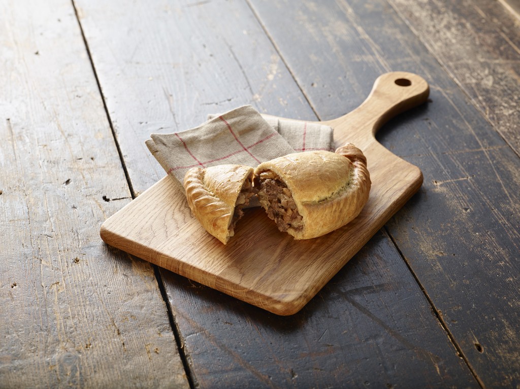 PROPER CORNISH Steak Pasties