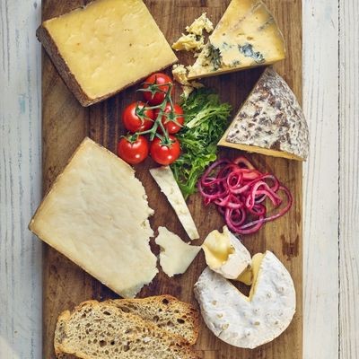 CHEESEMAKERS OF CANTERBURY Kentish Cheeseboard Selection