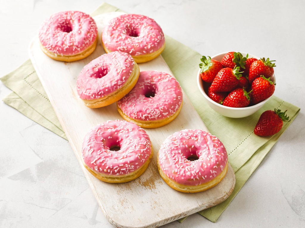 BAKER & BAKER Vegan Pink Velvet Doughnuts