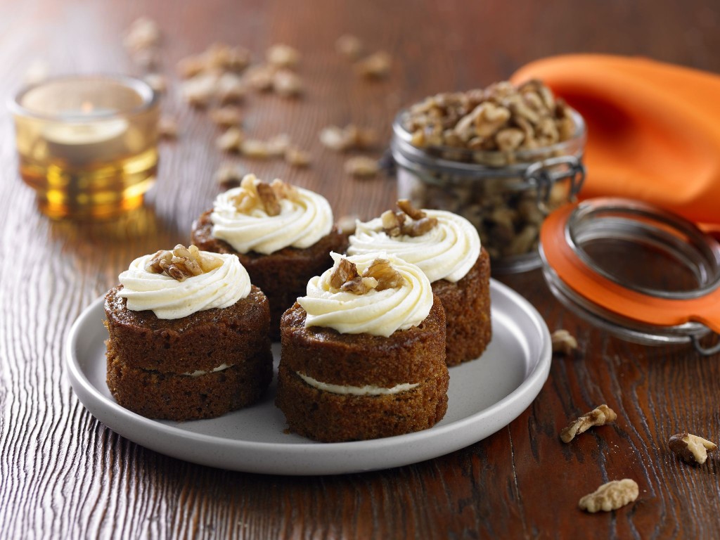 HANDMADE CAKE COMPANY Mini Carrot Cake