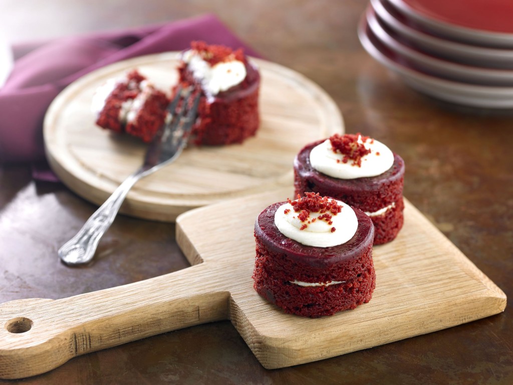 HANDMADE CAKE COMPANY Mini Red Velvet Cake
