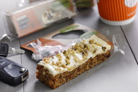 THE HANDMADE CAKE COMPANY Gluten Free Carrot Cake Bars