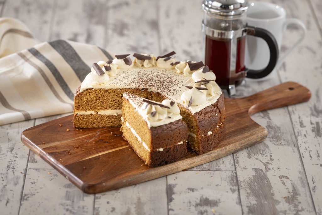 THE HANDMADE CAKE COMPANY Gingerbread Latte Cake
