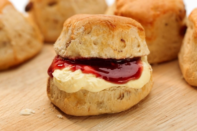 Large Saltana Scones