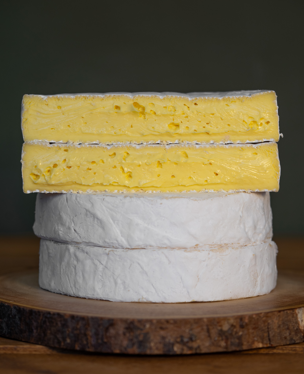 VILLAGE MAID Waterloo Semi-Soft British Cheese