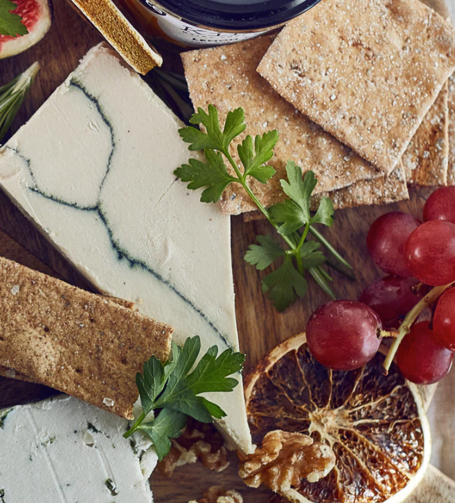 KINDA CO Spirulina Blue Vegan Cheese
