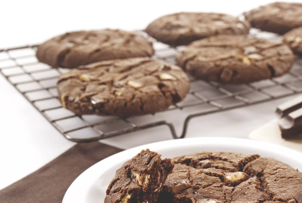 LA BOULANGERIE Triple Belgian Chocolate Chunk Cookies