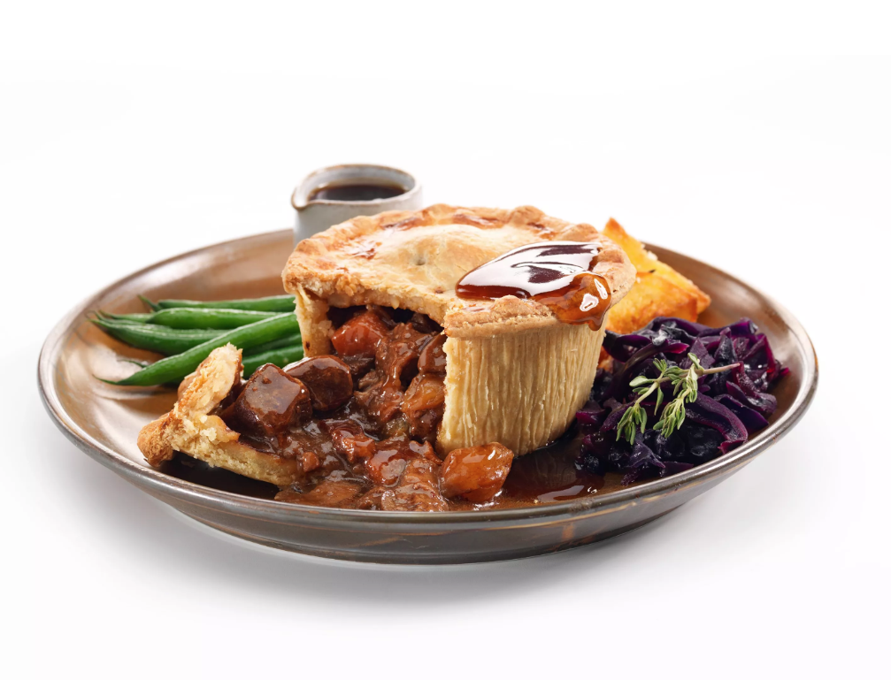 SYSCO PREMIUM Beef Bourguignon Shortcrust Pastry Pies