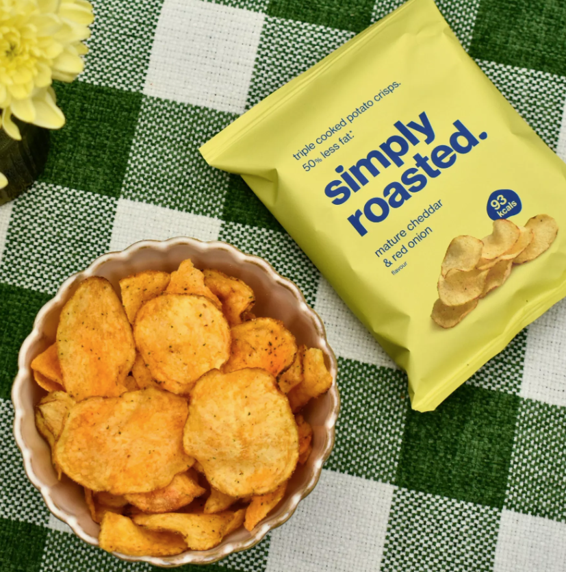 SIMPLY ROASTED Mature Cheddar and Onion Premium Crisps 