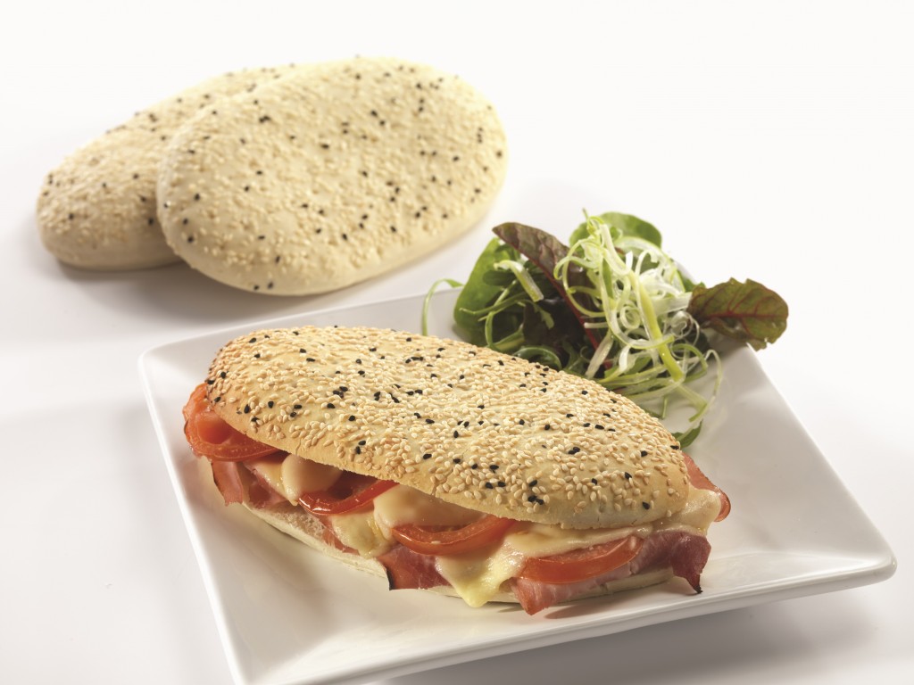 PLANETE PAIN Sesame & Nigella Panini (20cm)