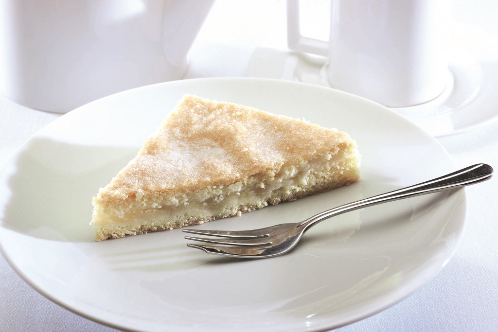 HANDMADE CAKE COMPANY Apple Shortcake