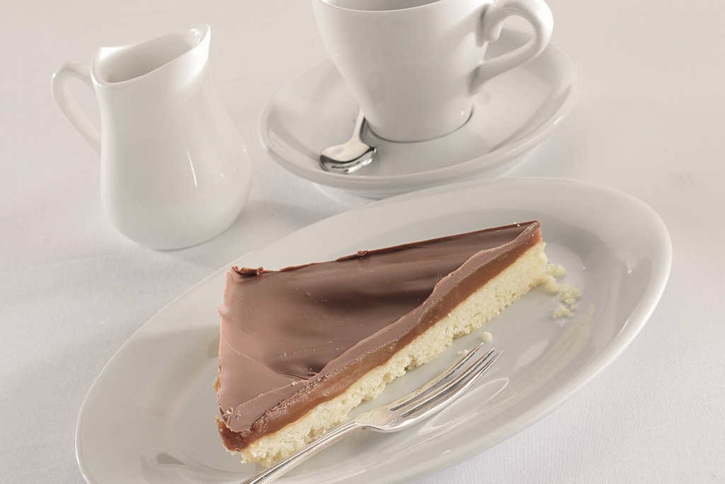HANDMADE CAKE COMPANY Caramel Slice