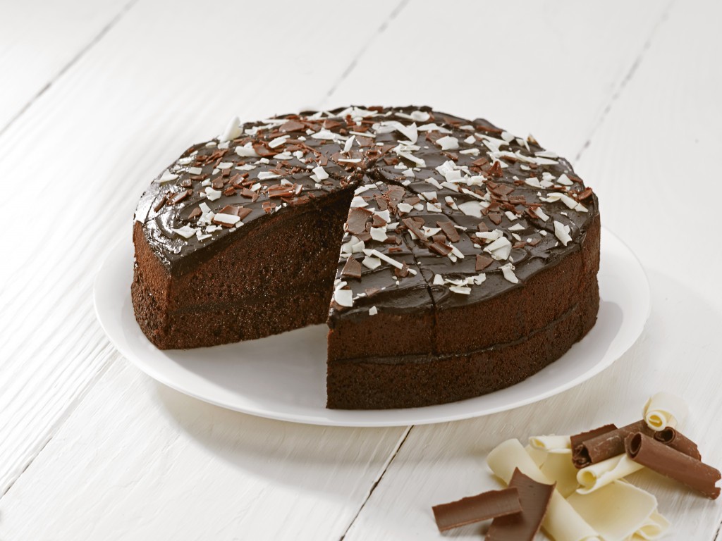 HANDMADE CAKE COMPANY Traditional Chocolate Cake