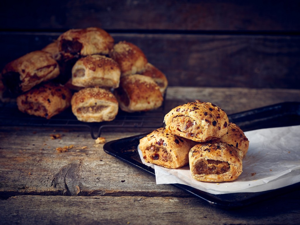 KENTISH MAYDE Premium Mini Pork & Chorizo Sausage Rolls