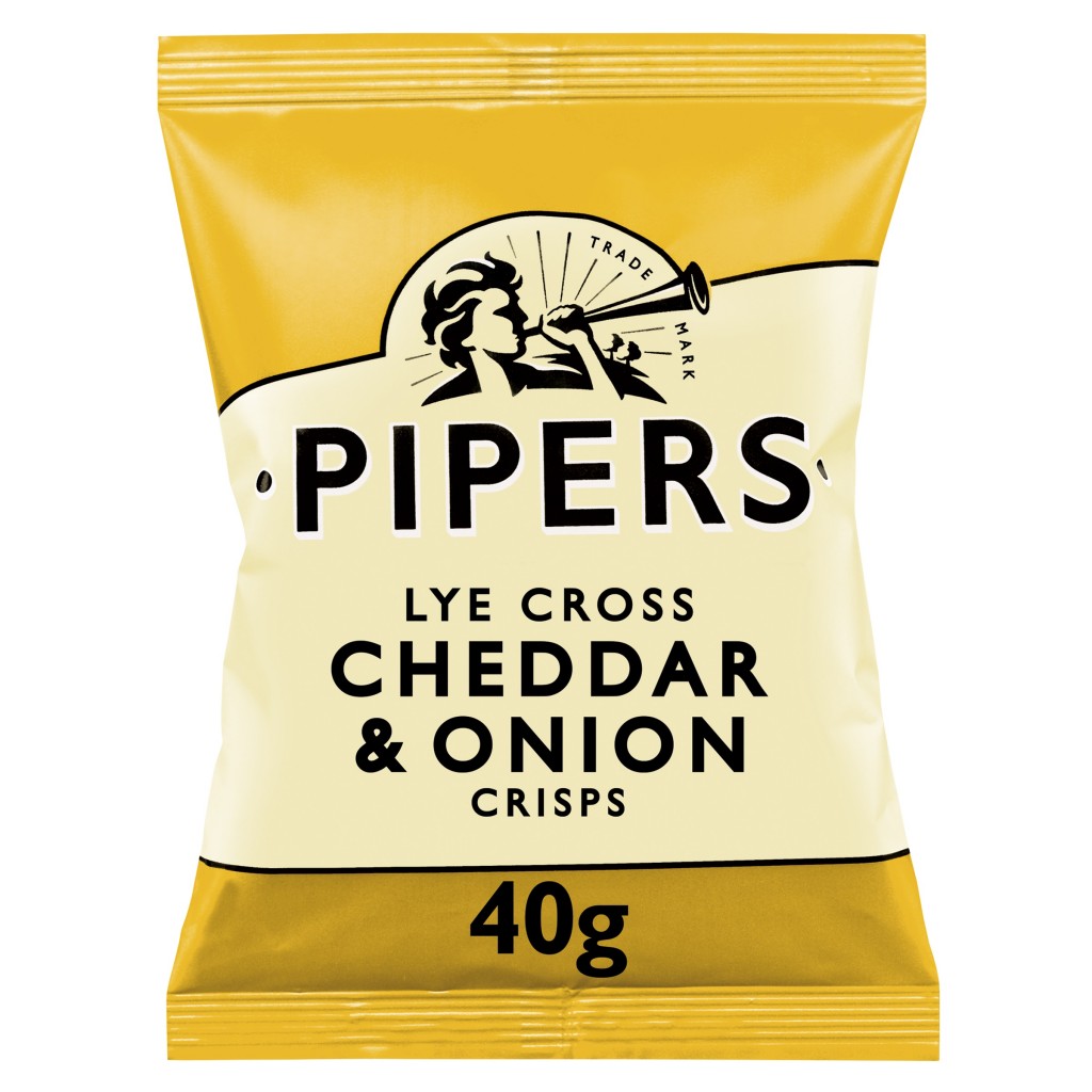 PIPERS Lye Cross Cheddar & Onion Crisps