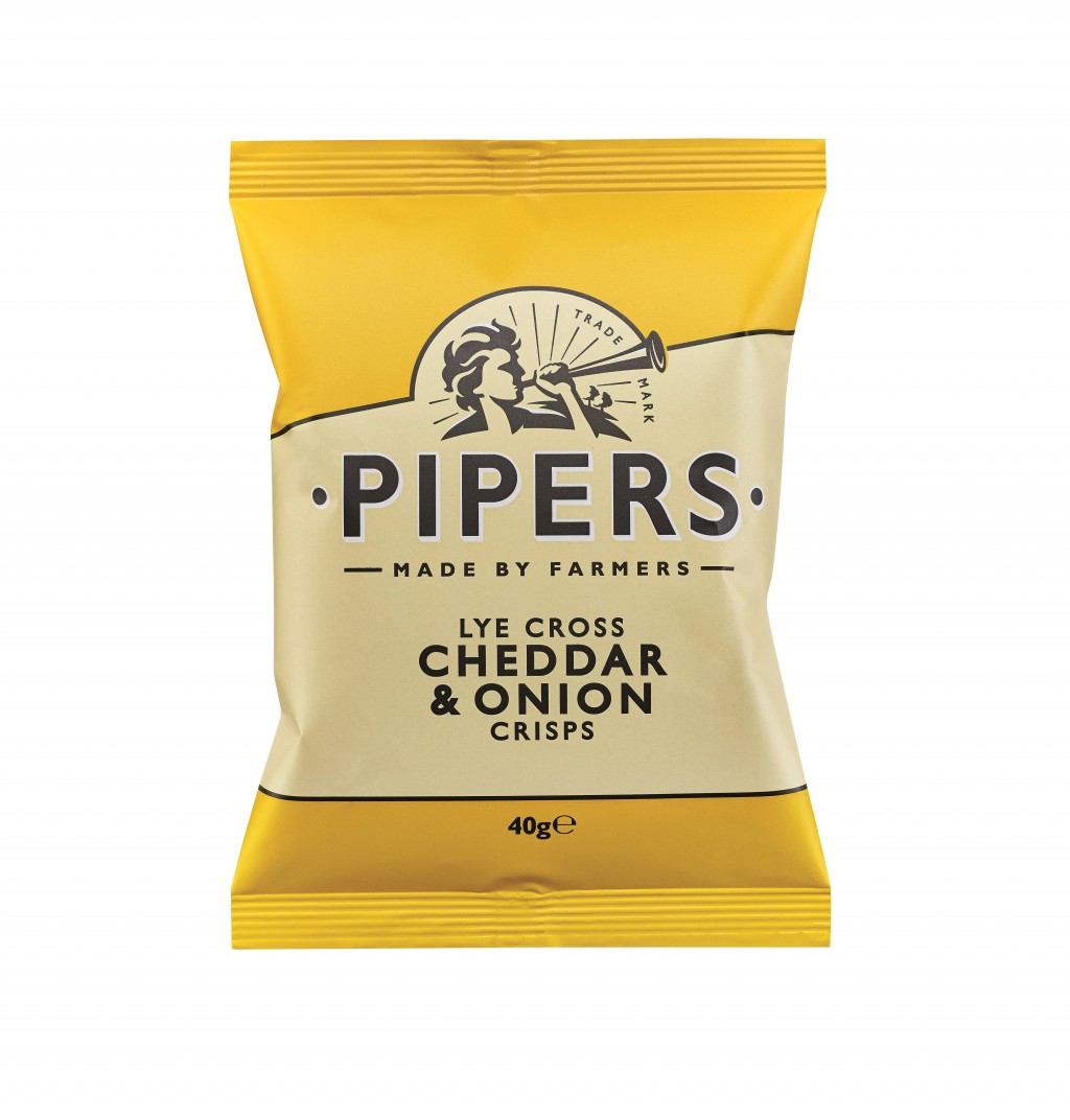 PIPERS Lye Cross Cheddar & Onion Crisps