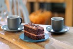THE HANDMADE CAKE COMPANY Chocolate Traycake