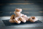 KARA Sugar Ring Doughnuts